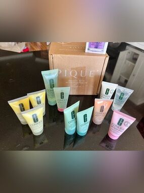 Clinique Assorted Mini Tubes - Yellow, Green, Blue, Pink, Peach